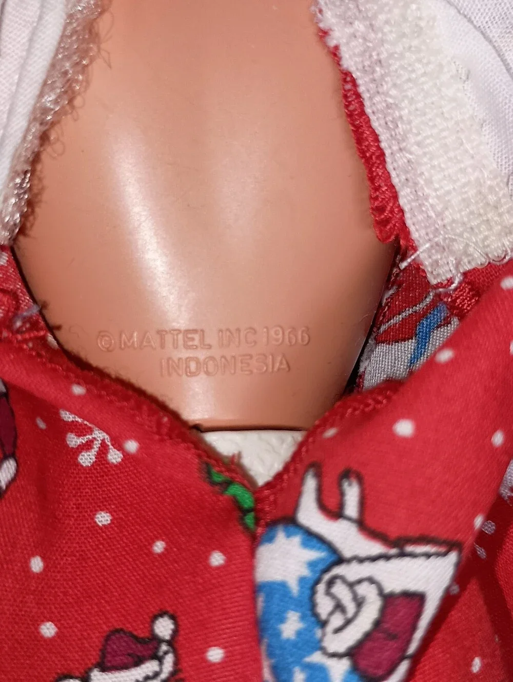 Barbie 1994 Holiday Dreams Doll